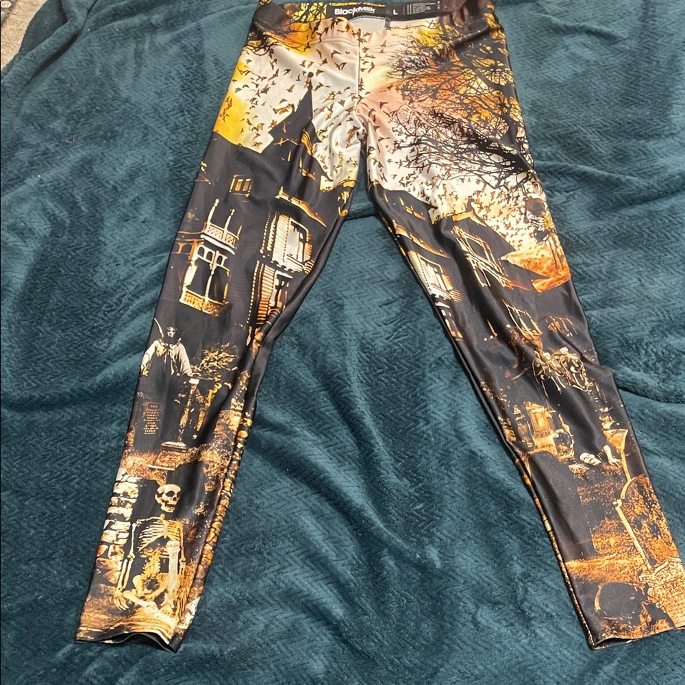 BlackMilk Haunted House Bat Print Leggings